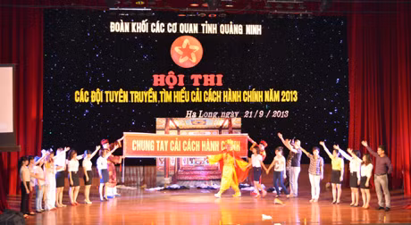 Phần thi chào hỏi của liên quan 5 sở, ngành.