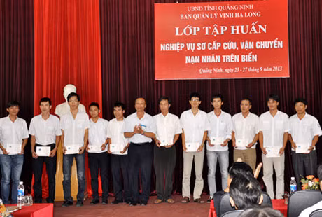 Kết thúc khóa học, các học viên đều đạt yêu cầu đề ra và được cấp chứng chỉ.