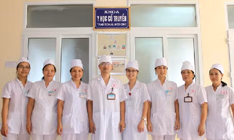 Các Y, bác sĩ Khoa Y học Cổ truyền, Bệnh viện đa khoa tỉnh Quảng Ninh