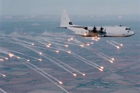 C-130J-30 Super Hercules. Ảnh: mymodelplanes.wordpress.com