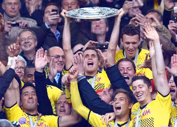 Napoli cần chơi tốt ở giải quốc nội như Dortmund trước khi phiêu lưu tại Champions League