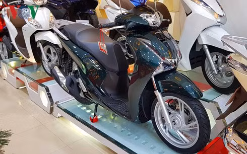 Honda SH đang có mức giá bán chênh lệch lên tới hơn chục triệu đồng.