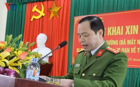 Đại tá Dương Ngọc Sáu đại diện cơ quan điều tra Công an tỉnh Bắc Giang gửi lời xin lỗi người thân ông Sường