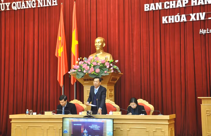 Đồng chí Nguyễn Văn Đọc, Bí thư Tỉnh ủy, Chủ tịch HĐND tỉnh chủ trì Hội nghị.