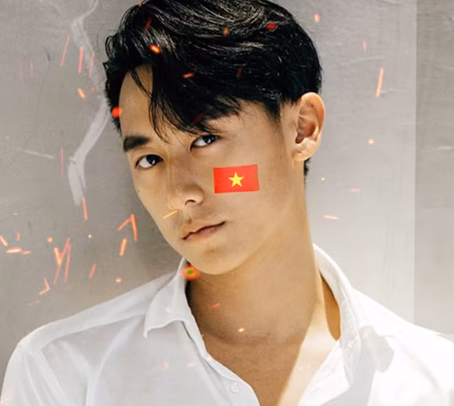  Rocker Nguyễn cho biết anh là người rất thích bóng đá. Ảnh: NVCC.