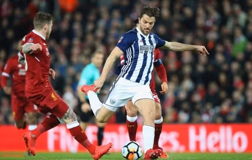 Jay Rodriguez lập cú đúp chớp nhoáng. 