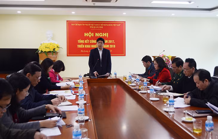 Đồng chí Phạm Văn Điệt, Chủ tịch Ủy ban MTTQ, Trưởng Ban chỉ đạo CVĐ phát biểu tại hội nghị