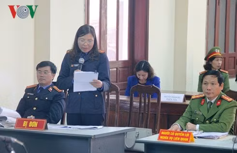 Bà Lê Thị Hồng Đào, Phó viện trưởng Viện kiểm sát nhân dân tỉnh Quảng Trị - đại diện cho bị đơn đưa ra mức bồi thường oan sai khoảng 1,4 tỷ đồng.