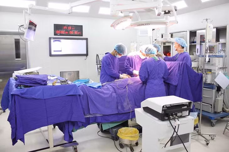 Bệnh viện Đa khoa tỉnh thực hiện phẫu thuật tim hở
