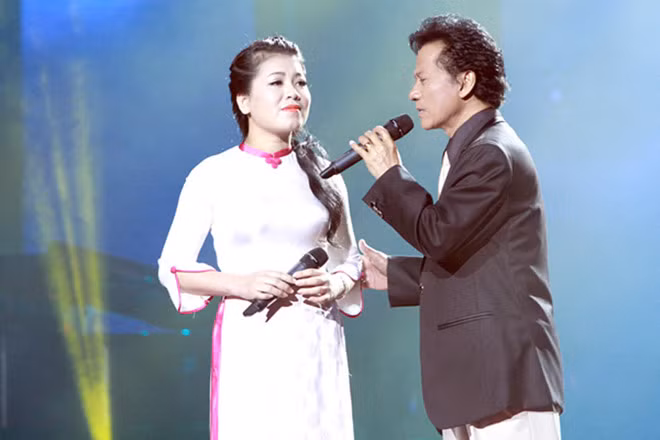 Anh Thơ từng song ca ca khúc Boleo với Chế Linh.