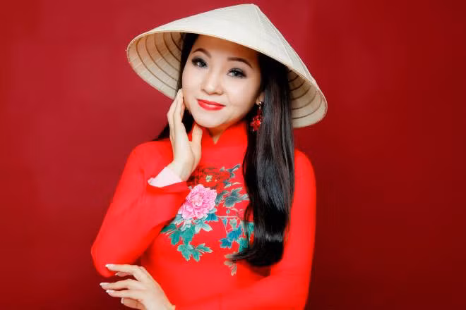 NSƯT Khánh Hòa, giọng ca chuyên trị ca khúc về người lính, biển đảo cũng vừa ra album nhạc Bolero. Ảnh: NVCC.