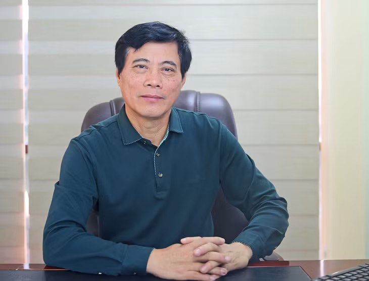 Ông Nguyễn Tiến Mạnh, Chủ tịch Liên đoàn bóng đá Quảng Ninh 