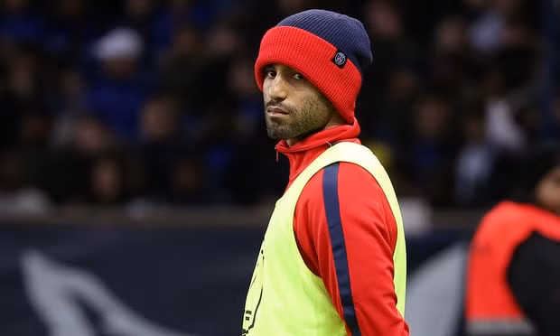  Moura sắp sang Tottenham.