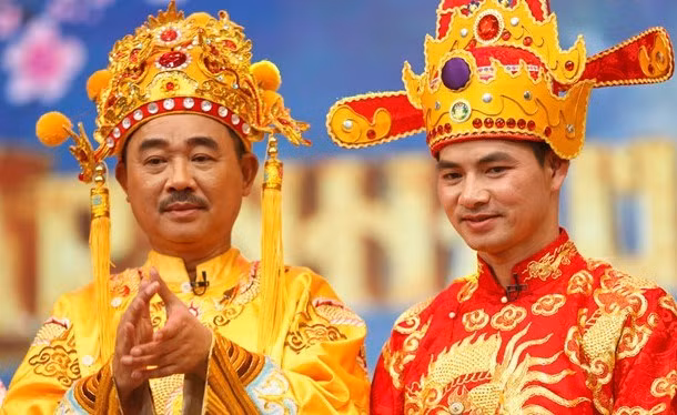 Ngọc hoàng Quốc Khánh và Nam Tào Xuân Bắc trong chương trình Táo quân 2017. (Ảnh: VFC)