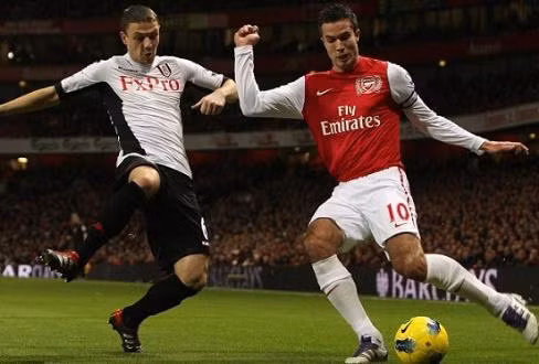 Van Persie đã "tịt ngòi" trận này - Ảnh Getty