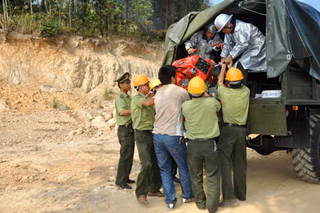 Nhanh chóng huy động máy móc phương tiện chữa cháy
