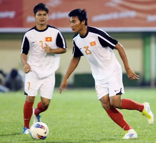 Tuấn Anh (25) là trung phong thực sự duy nhất của U23 VN ở SEA Games 26, nhưng cầu thủ này chưa từng một lần đá chính ở V-League. Ảnh: Quốc Khánh