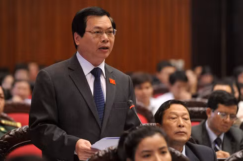 Bộ trưởng Vũ Huy Hoàng cùng tham gia phiên chất vấn chiều 24/11 về giá điện và vấn đấn đề dư luận đang quan tâm là mức lương của cán bộ EVN. Ảnh: Hoàng Hà.