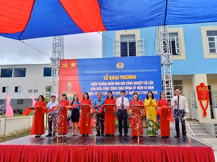 Nhiều công trình an sinh xã hội có ý nghĩa quan trọng của các cấp công đoàn được đưa vào hoạt động. (Trong ảnh: Khai trương điểm trường Mầm non KCN Cái Lân).