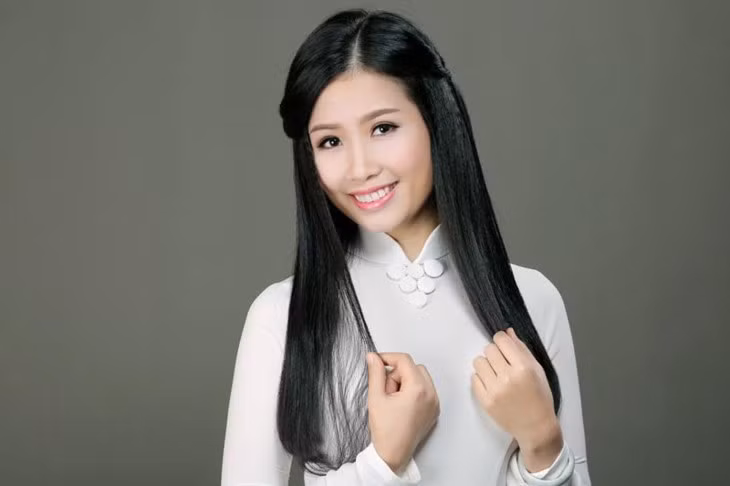 Trần Hồng Nhung.