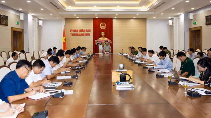 Đồng chí Cao Tường Huy, Phó Chủ tịch UBND tỉnh chủ trì hội nghị