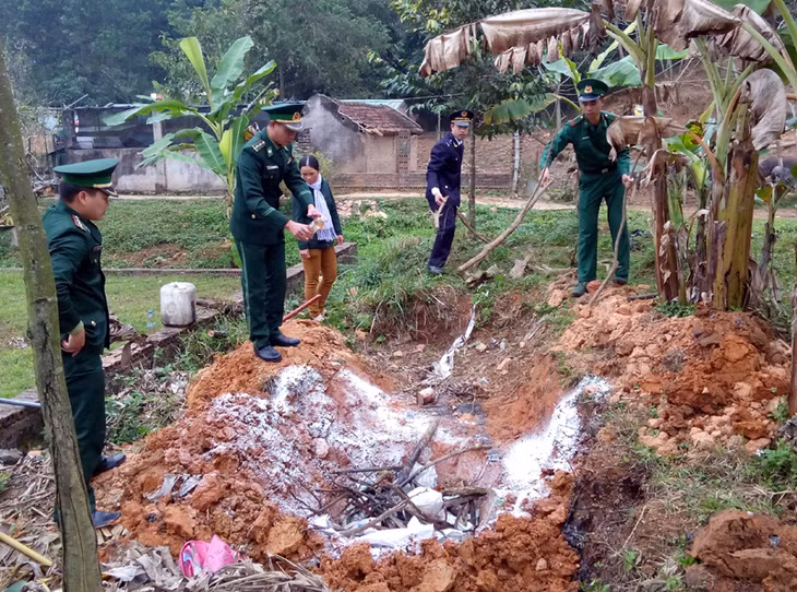 Đồn BP cửa khẩu Hoành Mô(Bình Liêu) phát hiện, xử lý, tiêu hủy vụ vận chuyển gia cầm không rõ nguồn gốc trong dịp Tết Kỷ Hợi 2019