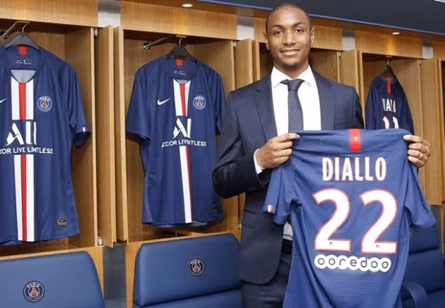 Diallo đã hồi hương để khoác áo PSG.