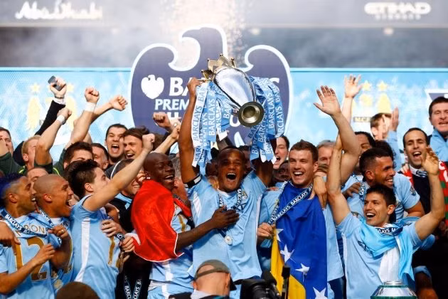  Man City từng vô địch Premier League 2011/12 vì hiệu số bàn thắng vượt trội so với Man Utd.
