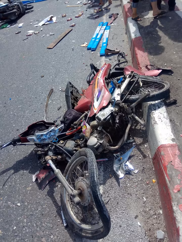 Một phương tiện biến dạng nặng nề