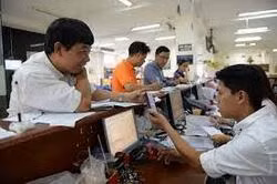 Trường hợp trước khi đi học không phải là công nhân, viên chức Nhà nước cũng không thuộc đối tượng xuất ngũ chuyển ngành đi học không được tính là thời gian công tác liên tục.