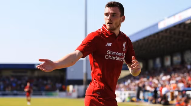  Robertson đã dính chấn thương ở tay và tập trung muộn.