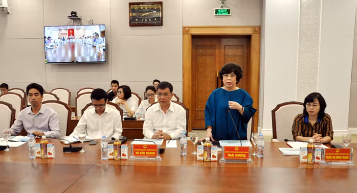 Bà Thái Hương, nhà sáng lập, Chủ tịch Tập đoàn TH trình bày ý tưởng của doanh nghiệp