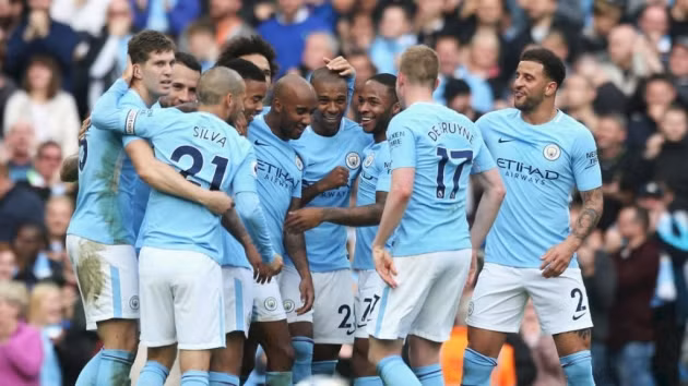  Manchester City có thể sẽ mất hơn nửa đội hình ngày gặp lại Liverpool.