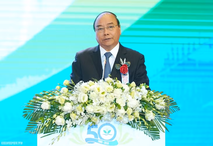 Thủ tướng Nguyễn Xuân Phúc phát biểu tại buổi lễ. Ảnh: VGP/Quang Hiếu