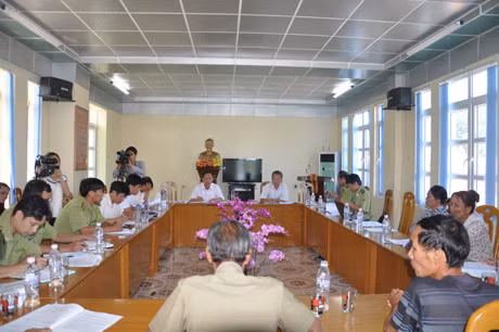 Quang cảnh buổi làm việc.