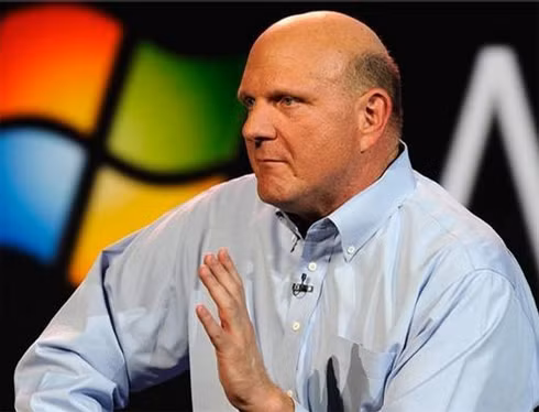 Steve Ballmer khuyên các nhà đầu tư nghĩ tới tương lai.