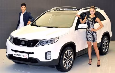 Kia Sorento R 2013 có ngoại hình bắt mắt hơn