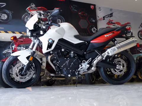 BMW F800R 2012 được Motorsport đưa về Việt Nam.