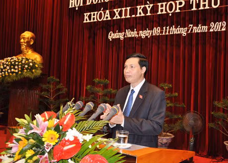 Chủ tịch HĐND tỉnh Nguyễn Đức Long phát biểu khai mạc kỳ họp.