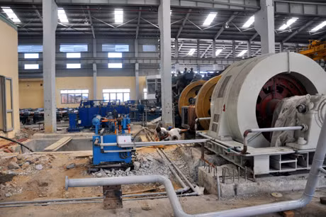 Nhiều hạng mục hiện vẫn còn đang xây dựng ngổn ngang.