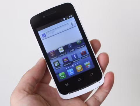 Hình ảnh "đập hộp" Mobiistar Touch S02