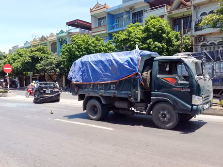 Hiện trường xảy ra vụ tai nạn giao thông.