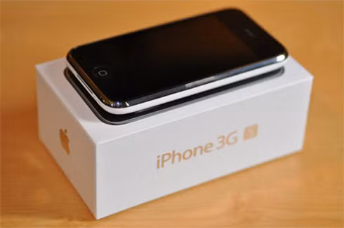 iPhone 3GS. Ảnh: CNet.