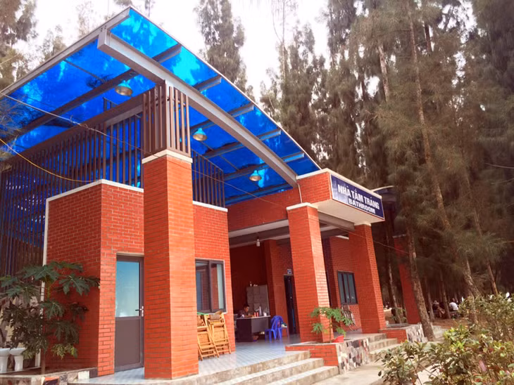 Nhà tắm tráng
