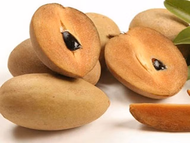 Hàm lượng tannin có trong hồng xiêm được coi là một chất chống viêm hiệu quả, giúp giảm sưng và đau.