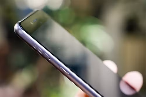 Bphone 2017 chỉ có màu đen.