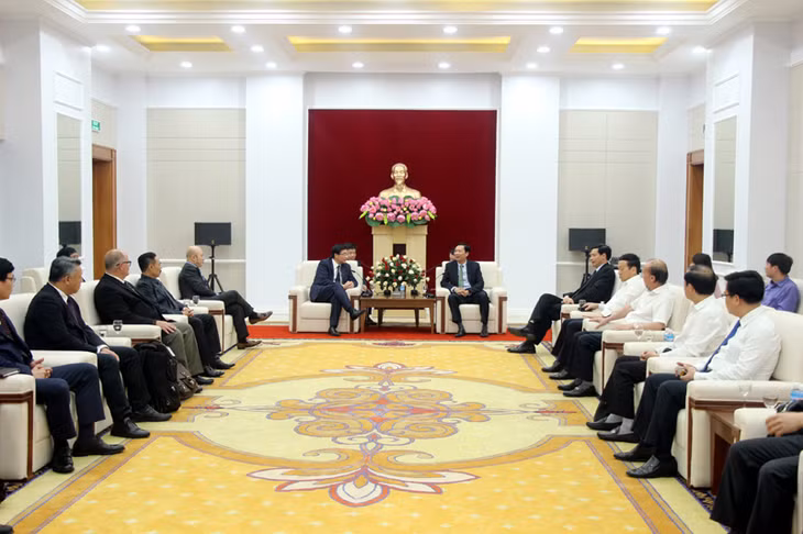 Quang cảnh buổi tiếp