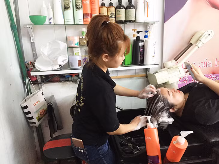 Công việc của Uyên tại nơi học nghề