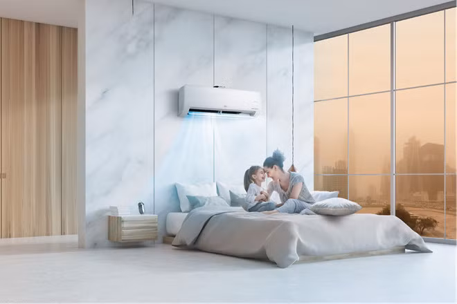 Dòng điều hoà Dual Cool Inverter giúp thanh lọc không khí, bảo vệ sức khỏe, hữu ích với gia đình có trẻ nhỏ.