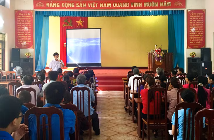 Tập huấn mất cân bằng giới tính khi sinh tại TP Uông Bí năm 2018. Ảnh: Hồng Nhung.